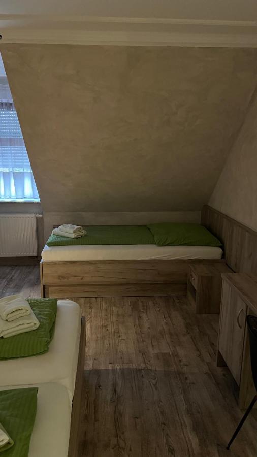 Hotel Mylord ゾルタウ エクステリア 写真